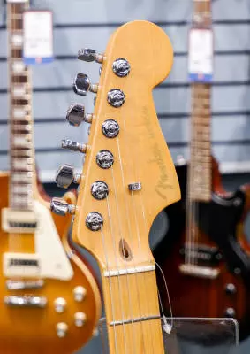 Fender - American Ultra II Meteora, Maple Fingerboard - Avalanche 2